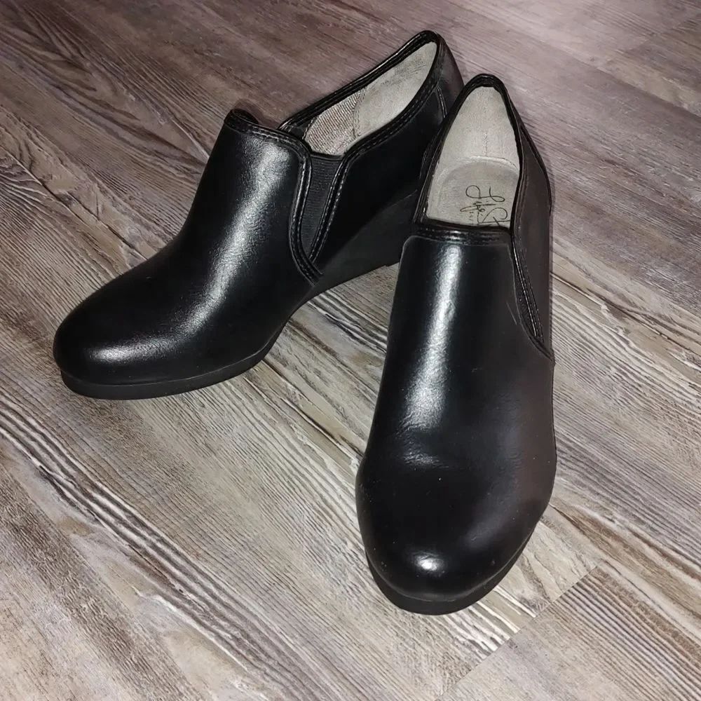 Life Stride black flex comfort support ankle bootie Sz 11 NWOT